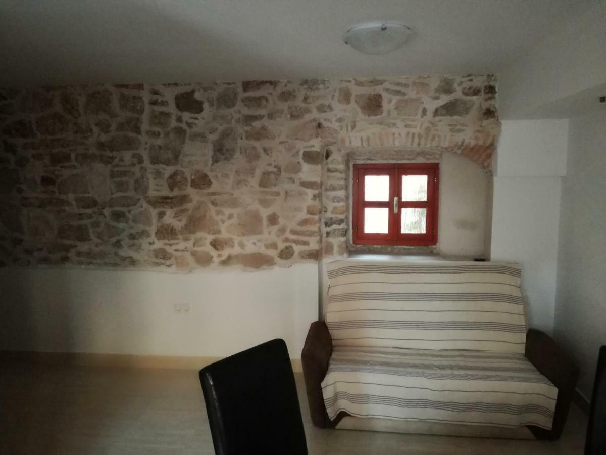 Apartment Ana 2 Sveti Filip i Jakov Zewnętrze zdjęcie