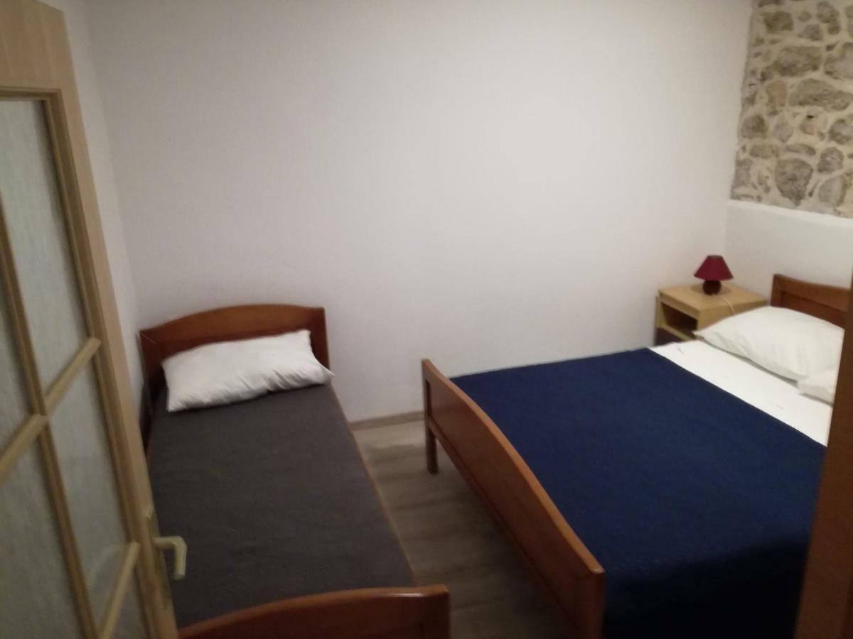Apartment Ana 2 Sveti Filip i Jakov Zewnętrze zdjęcie